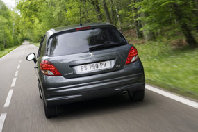 Forr�s: Peugeot