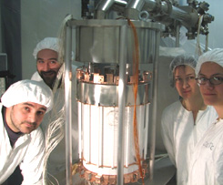 Forr�s: Xenon100, DAMA